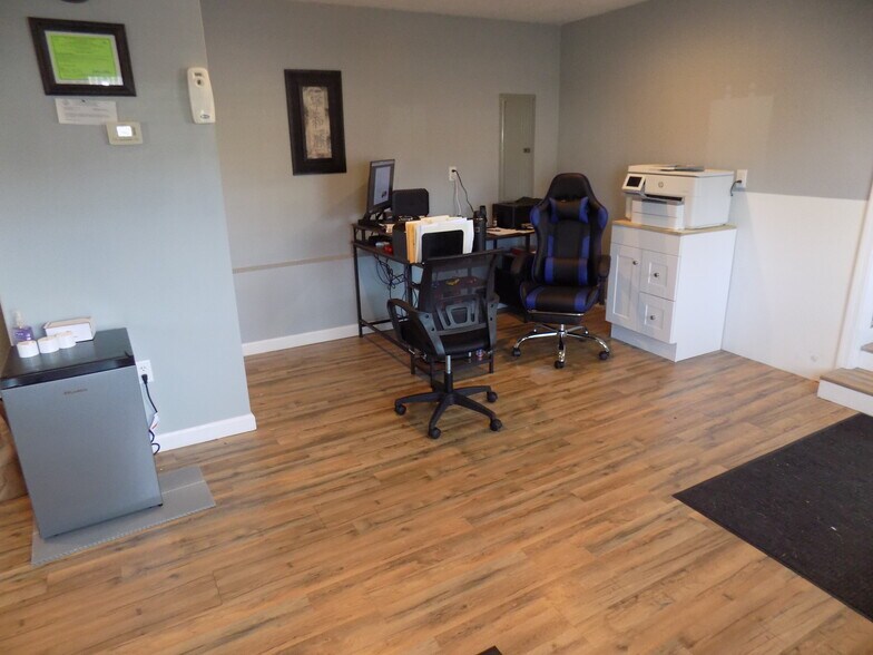 396 Winthrop St, Taunton, MA à vendre - Photo de l’immeuble – Image 3 sur 18