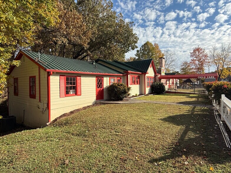 4168 S Main St, Acworth, GA à vendre - Photo de l’immeuble – Image 3 sur 20