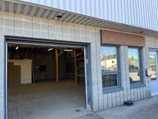 Plus de détails pour 2285 St Laurent Blvd, Ottawa, ON - Industriel/Logistique à louer