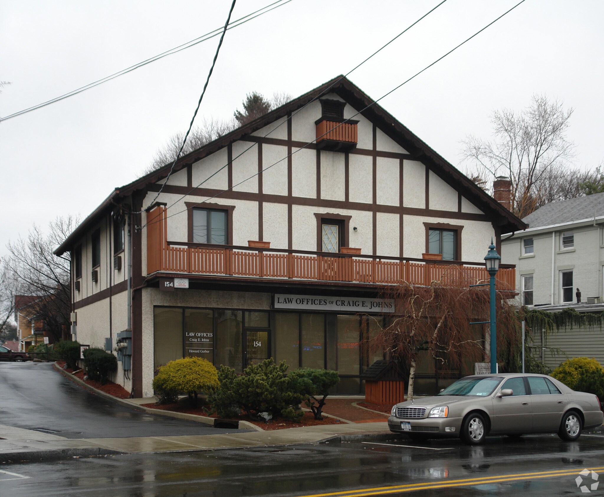 154 S Middletown Rd, Nanuet, NY à louer Photo principale– Image 1 sur 9