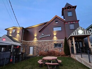 Plus de détails pour 728 Court St, Utica, NY - Local commercial à vendre
