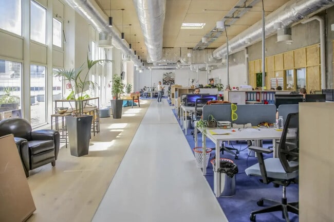 Plus de détails pour 233 Rue Etienne Marcel, Montreuil - Bureau à louer