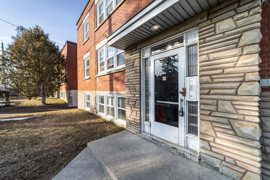 155 Marquette Av, Ottawa, ON à vendre - Photo de l’immeuble – Image 3 sur 7