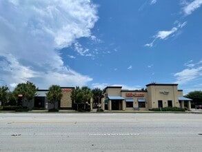 15931-15935 SW Warfield Blvd, Indiantown, FL à louer Photo intérieure– Image 1 sur 15