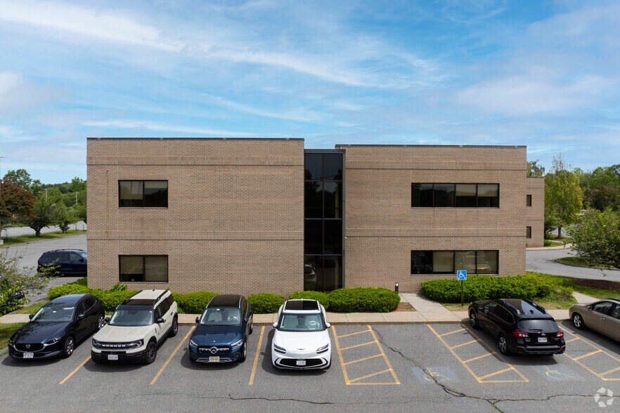 190 Groton Rd, Ayer, MA à louer - Photo de l’immeuble – Image 3 sur 5