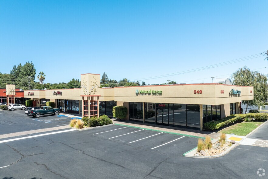 548 Contra Costa Blvd, Pleasant Hill, CA à louer - Photo principale – Image 2 sur 16