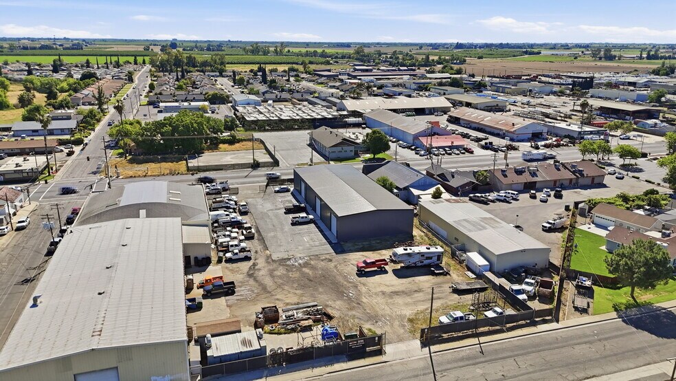 8217 Lander Ave, Hilmar, CA à louer - Photo principale – Image 1 sur 24