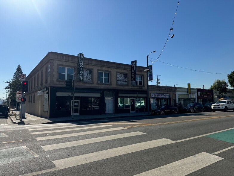 126-128 E Anaheim St, Wilmington, CA à vendre - Photo de l’immeuble – Image 2 sur 23