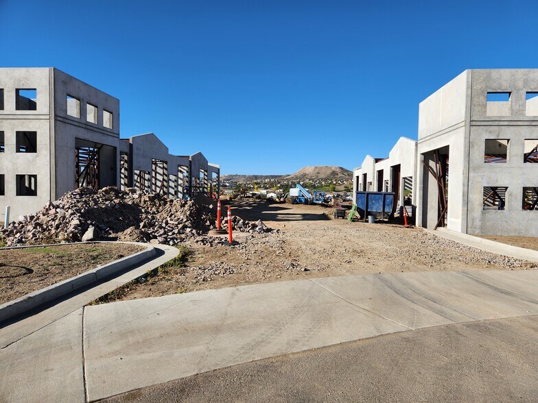 1931 Liggett Rd, Castle Rock, CO à vendre - Photo de la construction – Image 2 sur 45