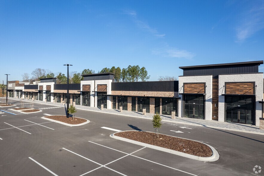 Alta Dr and Faye Rd, Jacksonville, FL à louer - Photo principale – Image 1 sur 13
