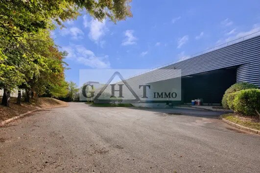 Industriel/Logistique dans Tremblay-en-France à louer - Photo de l’immeuble – Image 2 sur 10
