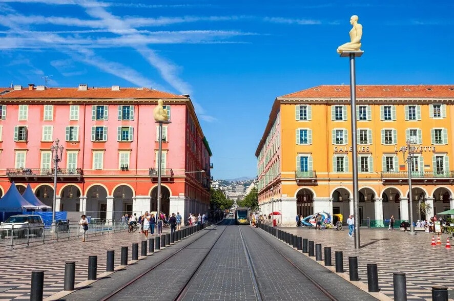 Local d'activités dans Nice à vendre - Photo de l’immeuble – Image 1 sur 2