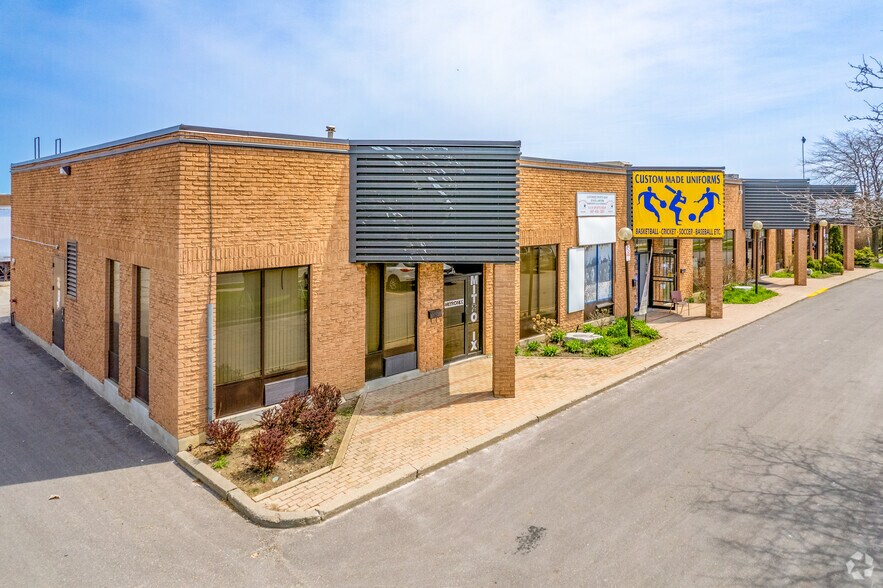 595 Middlefield Rd, Toronto, ON à louer - Photo principale – Image 1 sur 5