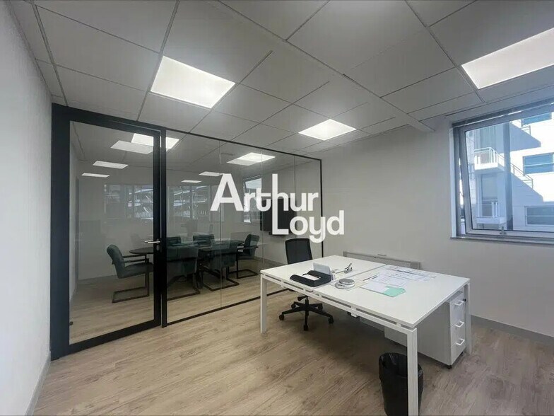 Bureau dans Nice à louer - Photo de l’immeuble – Image 2 sur 6