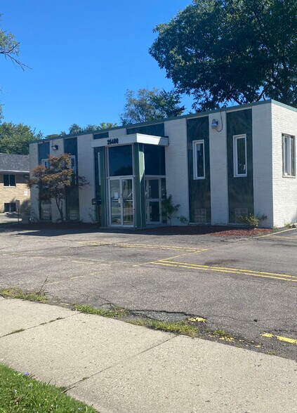 26400 Southfield Rd, Lathrup Village, MI à louer - Photo de l’immeuble – Image 3 sur 6