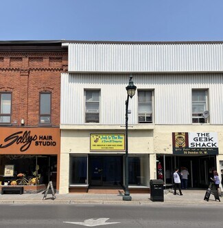 Plus de détails pour 36-38 Dundas St W, Quinte West, ON - Local commercial à louer
