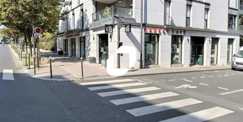 Local commercial dans Paris à louer Photo de l’immeuble– Image 1 sur 3