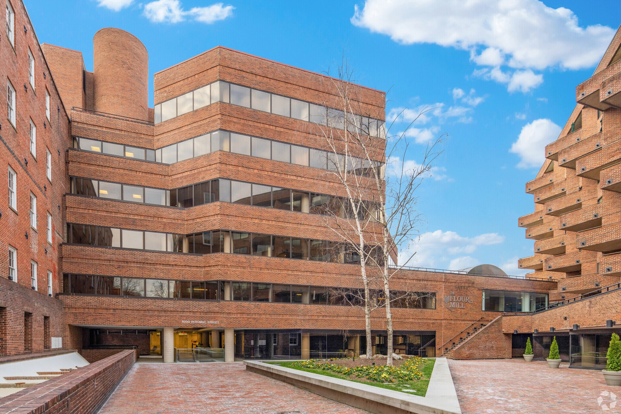1000 Potomac St NW, Washington, DC à louer Photo principale– Image 1 sur 11