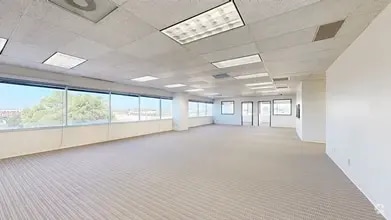 1112 E Copeland Rd, Arlington, TX à louer Numérisation 3D Matterport– Image 1 sur 7