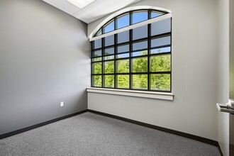 4863 Pulaski Hwy, Perryville, MD à louer Photo intérieure– Image 2 sur 22