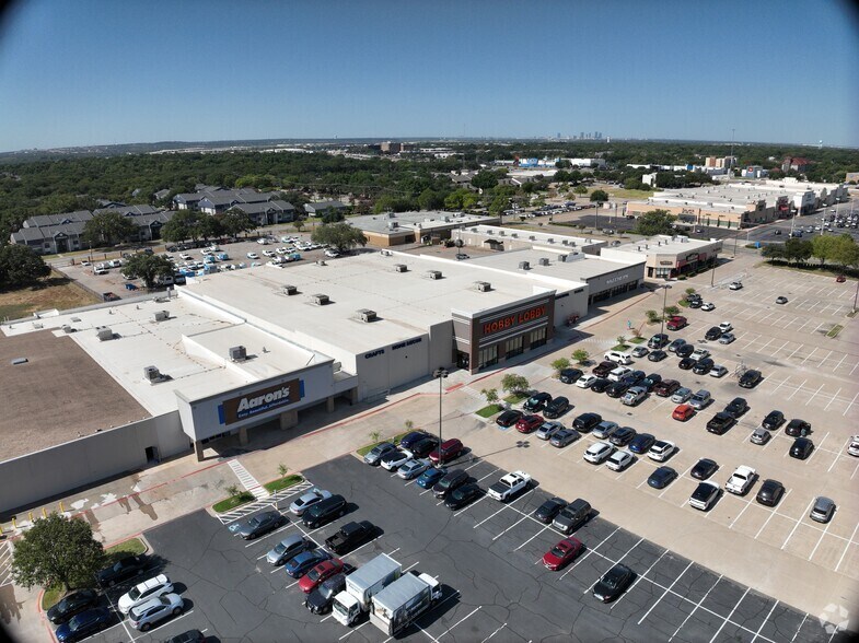 REO Sale | Cash-Flowing Retail Center portefeuille de 4 biens à vendre sur LoopNet.fr – Image 3 sur 21