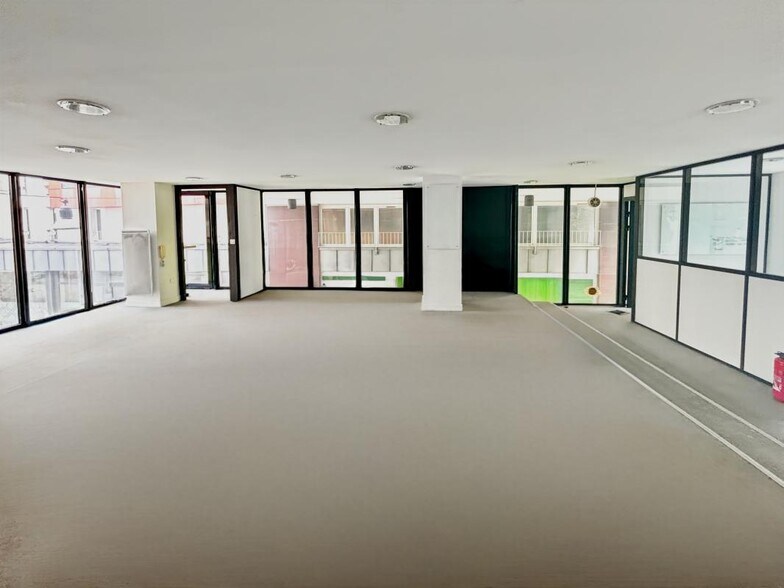 Bureau dans Paris à vendre - Photo de l’immeuble – Image 2 sur 9
