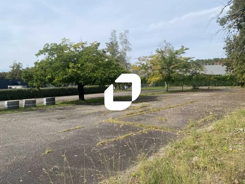 Terrain dans Canéjan à louer - Photo de l’immeuble – Image 3 sur 4