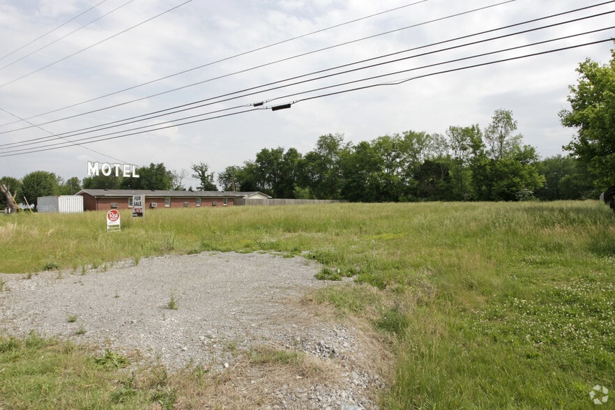 5612 NW Broad St, Murfreesboro, TN à vendre - Photo principale – Image 1 sur 11