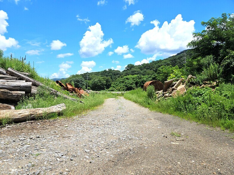 US Highway 70 Hwy, Swannanoa, NC à vendre - Photo de l’immeuble – Image 3 sur 7