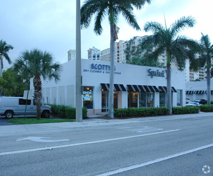 606-608 E Broward Blvd, Fort Lauderdale, FL à louer - Photo de l’immeuble – Image 2 sur 2