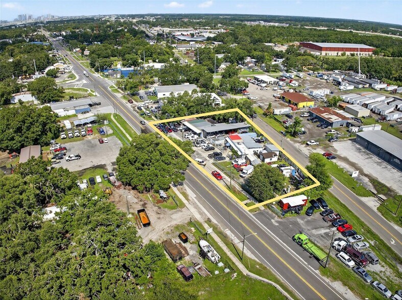 6245 E Columbus Dr, Tampa, FL à vendre - Photo de l’immeuble – Image 1 sur 8