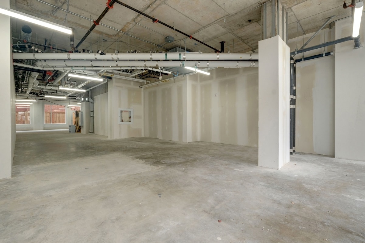 399 Winston Av, Ottawa, ON à louer Photo intérieure– Image 1 sur 15