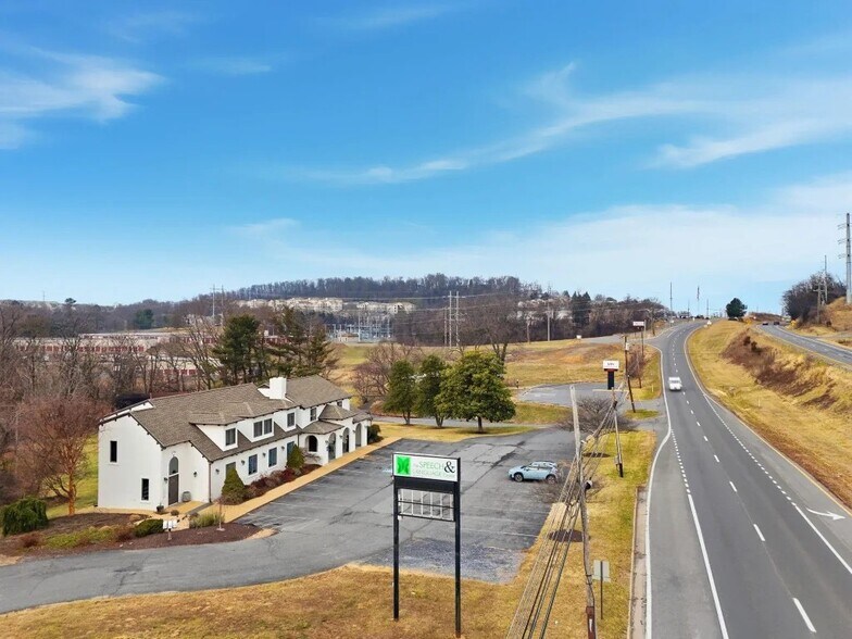 2704 Spotswood Trl, Rockingham, VA à vendre - Photo de l’immeuble – Image 2 sur 41