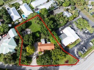 Plus de détails pour 400 SE Flamingo Ave, Stuart, FL - Bureau à vendre