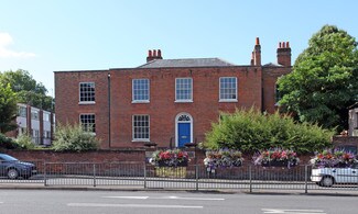 Plus de détails pour 160 Bridge Rd, Maidenhead - Bureau à vendre