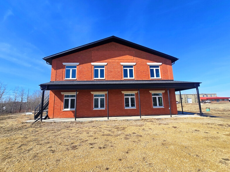 24539 Township 510 Rd, Nisku, AB à louer - Photo principale – Image 1 sur 1