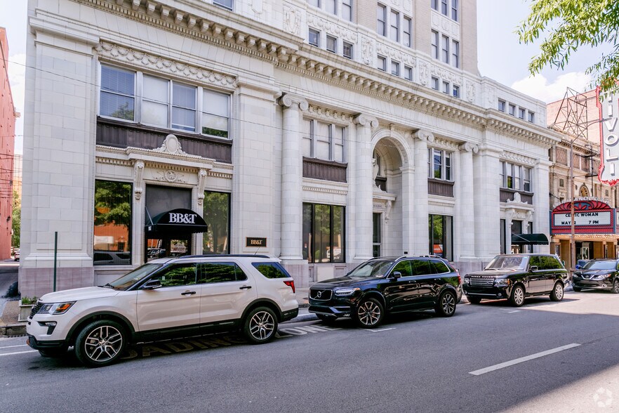 721 Broad St, Chattanooga, TN à vendre - Photo principale – Image 3 sur 47