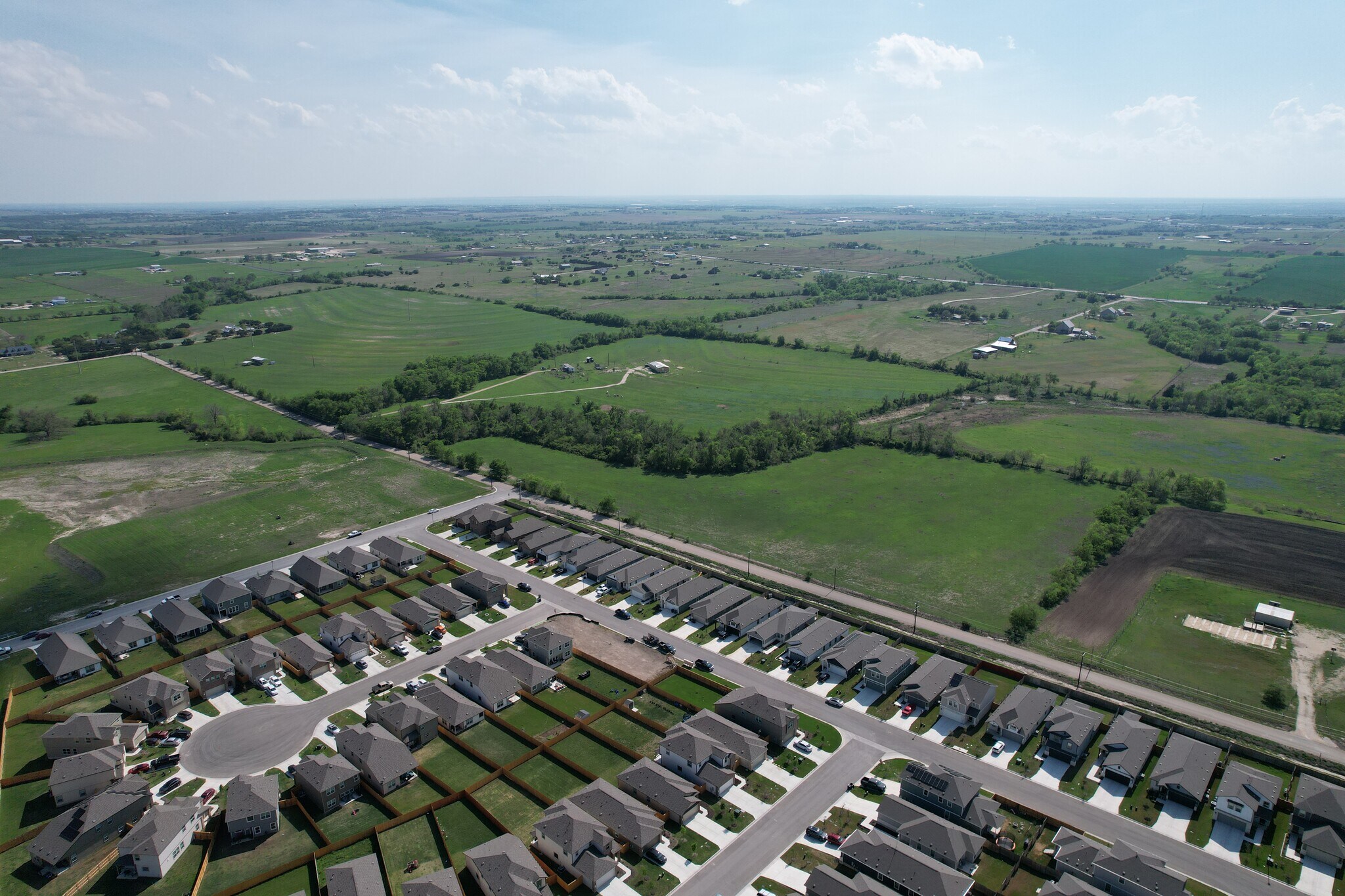 1515 County Road 315, Jarrell, TX à vendre Photo de l’immeuble– Image 1 sur 5