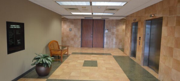 7390 Barlite Blvd, San Antonio, TX à louer - Photo principale – Image 1 sur 16