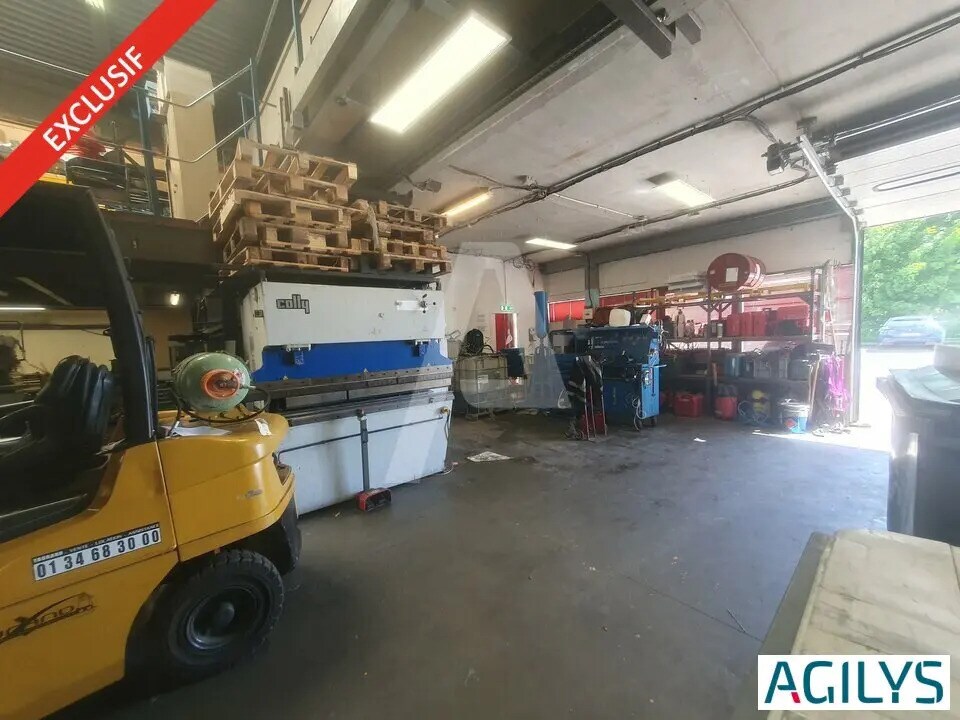 Local d'activités dans Savigny-le-Temple à vendre Photo intérieure– Image 1 sur 10