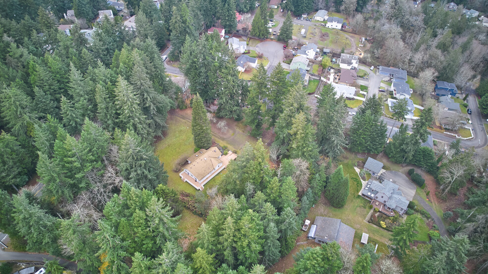8078 Old Military Rd NE, Bremerton, WA à vendre - Photo principale – Image 1 sur 9