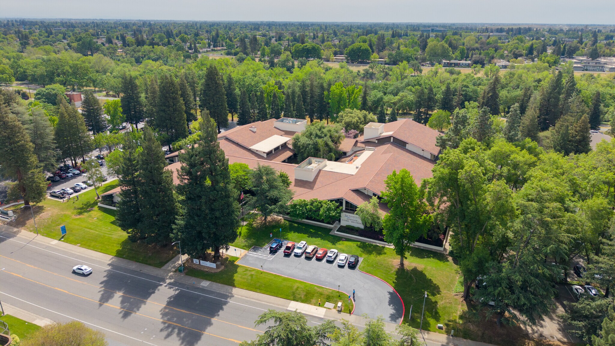 3636-3640 American River Dr, Sacramento, CA à vendre Photo principale– Image 1 sur 16