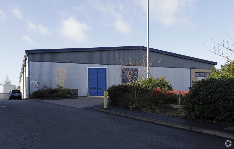 Unit 1 & 2, Warrens Business Park portefeuille de 2 biens à vendre sur LoopNet.fr - Photo principale – Image 1 sur 1
