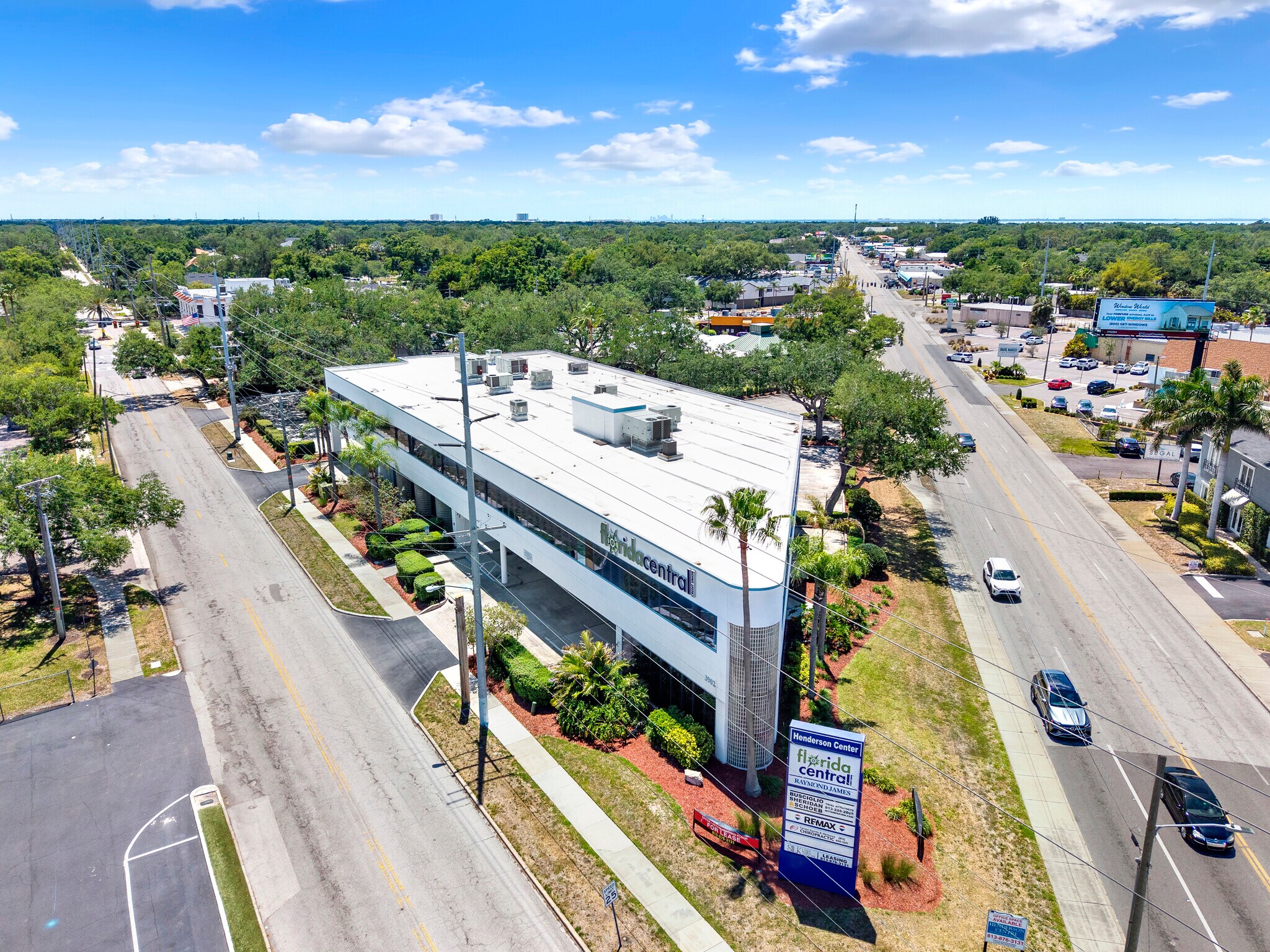 3902 Henderson Blvd, Tampa, FL à louer Photo principale– Image 1 sur 20