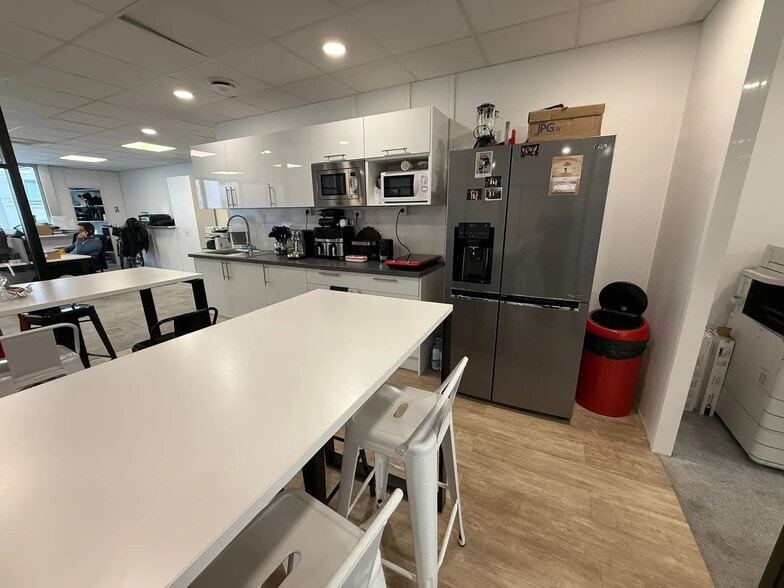 Bureau dans Levallois-Perret à vendre - Photo intérieure – Image 2 sur 8