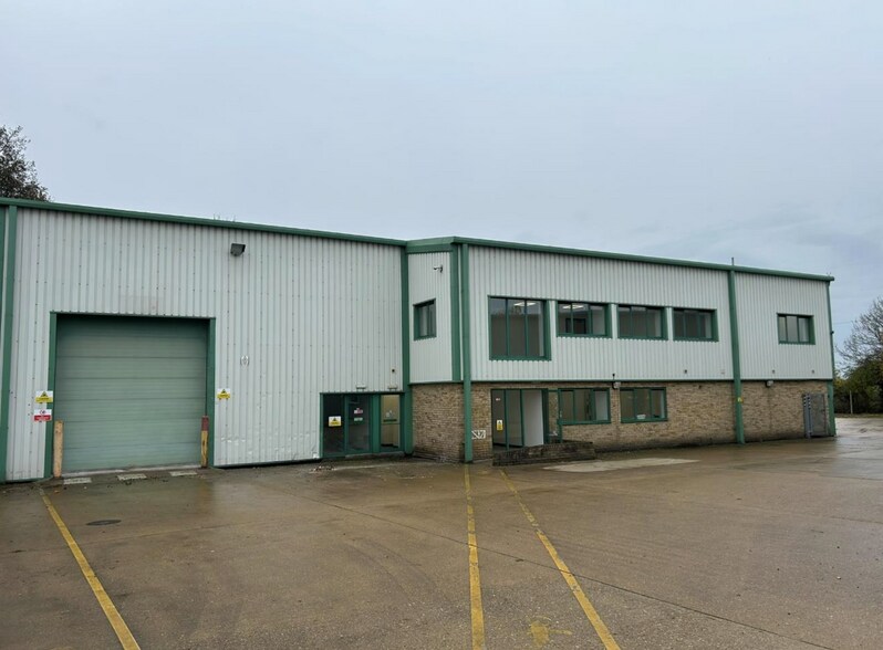 51 Maurice Gaymer Rd, Attleborough à vendre - Photo de l’immeuble – Image 2 sur 9