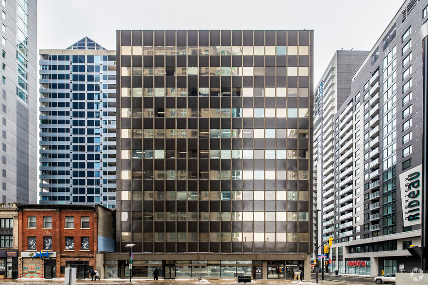 400 Cumberland St, Ottawa, ON à louer - Photo de l’immeuble – Image 3 sur 5