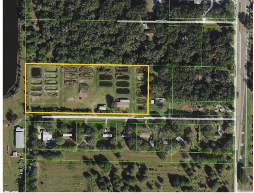 6811 Mary Lou Dr, Riverview, FL à vendre Photo principale– Image 1 sur 10