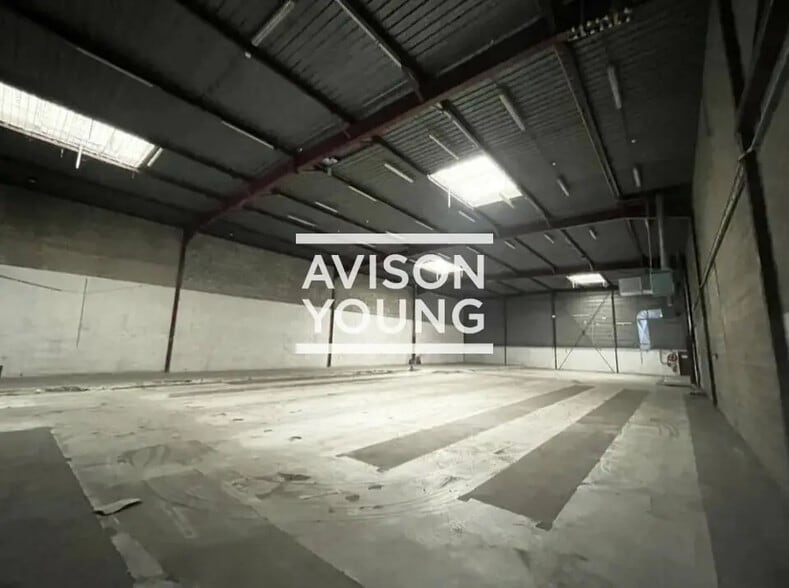 Local d’activités dans Saint-Denis à louer - Photo intérieure – Image 3 sur 5