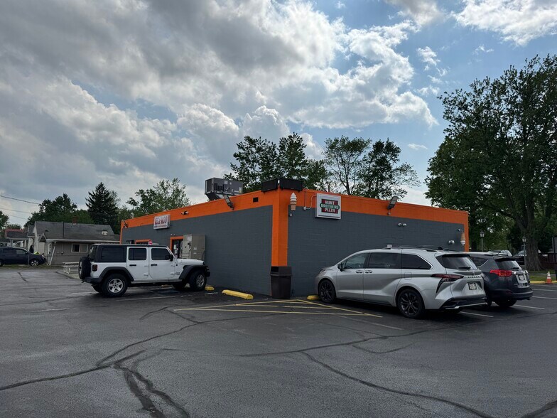 411 E Fairground St, Marion, OH à vendre - Photo de l’immeuble – Image 2 sur 15
